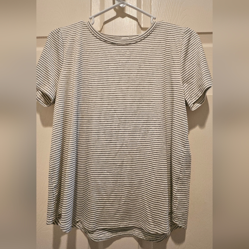 Green Envelope Size Medium Women's Black and White Striped Tee.